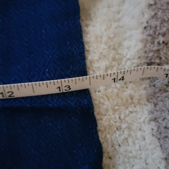 New Boutique Scarf - Picture 5 of 5